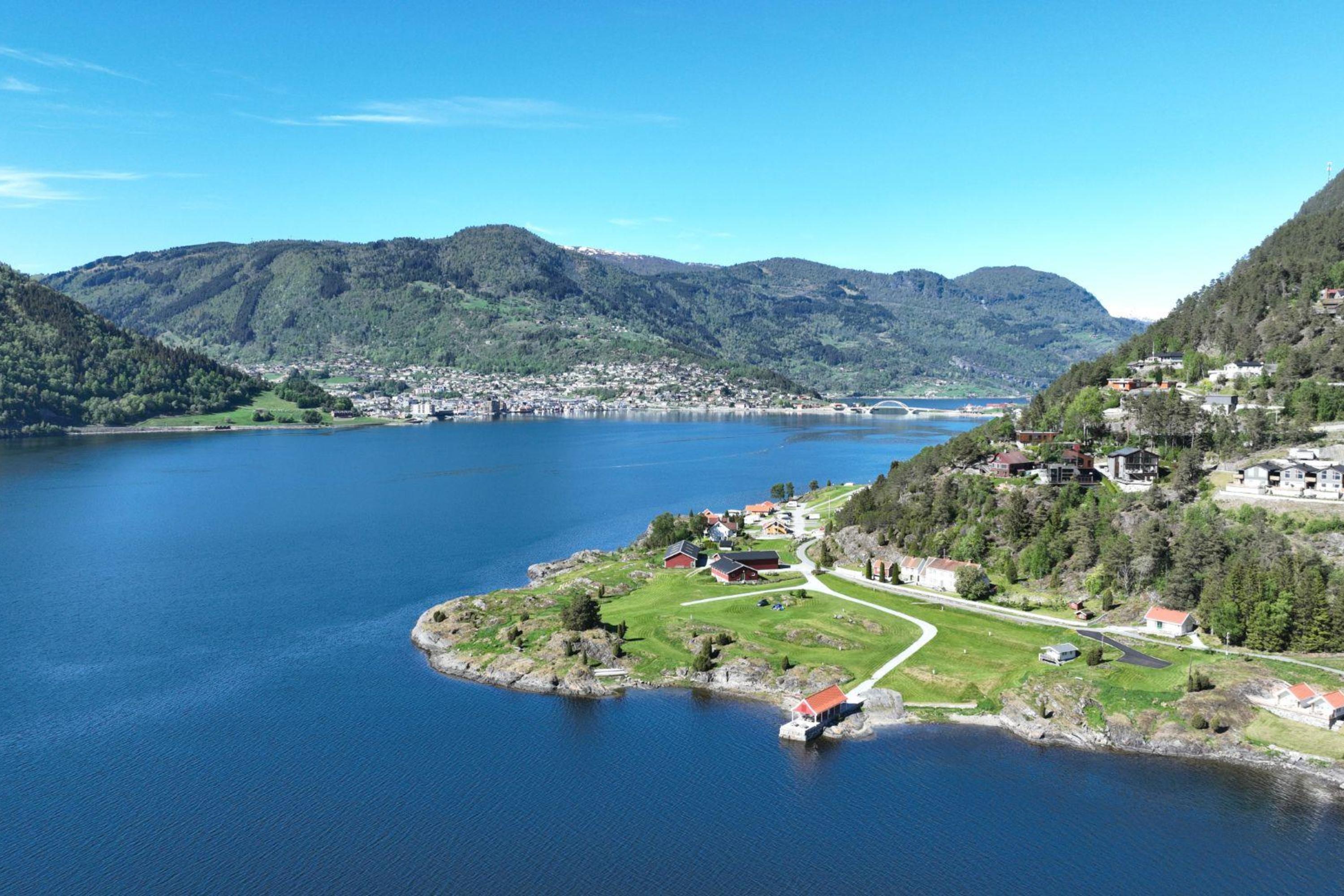Kjrnes Camping & Fjordhytter - Visit Sognefjord